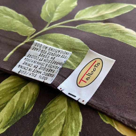 🍂 Talbots, Vintage Les Feuilles Mortes Silk Scarf - Picture 3 of 4